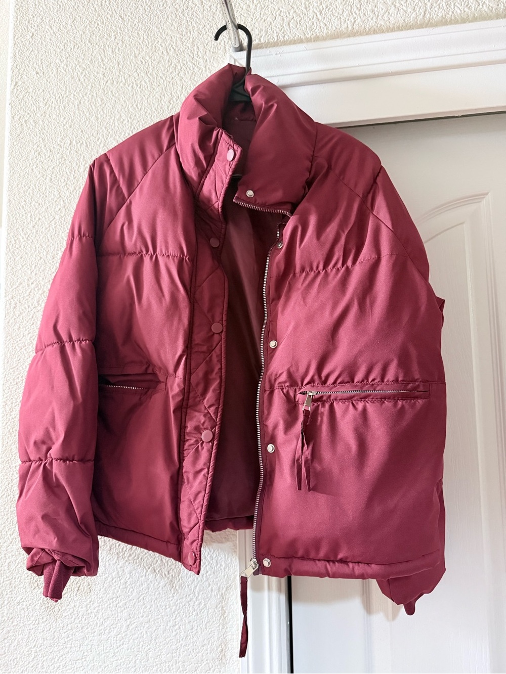 Women's Burgundy Puffer Jacket - Classic Warmth